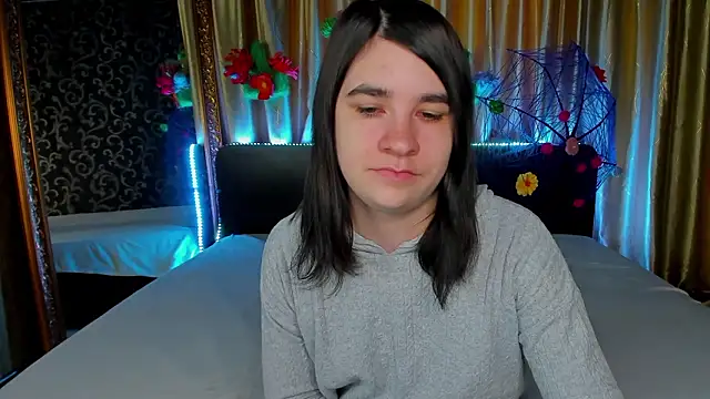  Polly Love  online show from March 9, 2026, 7:23 am