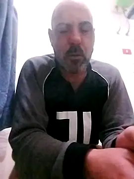 Snapshot of affascino chatting on February 19, 2026, 6:31 am affascino online show from February 19, 2026, 6:31 am