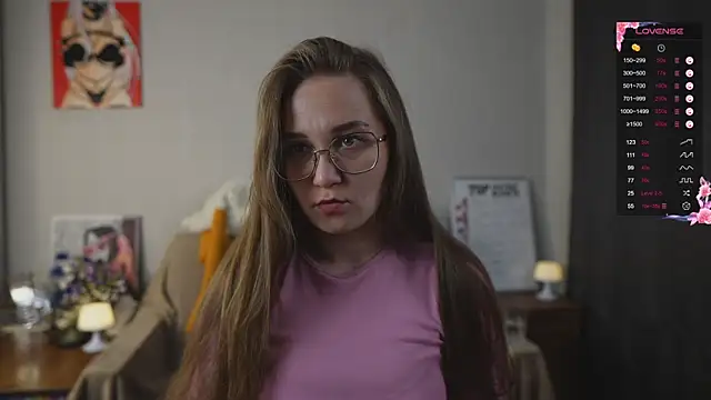 Snapshot of Miatiny chatting on March 30, 2026, 7:15 pm Miatiny online show from March 30, 2026, 7:15 pm