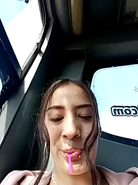 Snapshot of SAMANTHA-16_ chatting on February 4, 2025, 1:38 pm SAMANTHA-16 online show from February 4, 2025, 1:38 pm