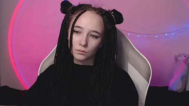 Robin yourss online show from December 14, 2024, 1:49 pm