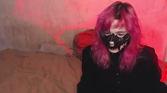 Robin yourss online show from October 31, 2025, 9:43 am