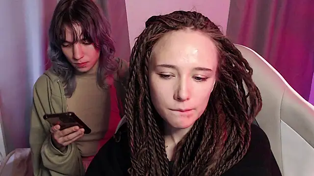 Robin yourss online show from April 23, 2026, 12:40 pm