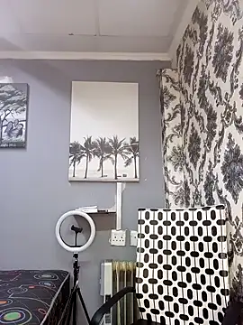 Snapshot of DickDiva1 chatting on February 2, 2025, 9:08 am DickDiva1 online show from February 2, 2025, 9:08 am