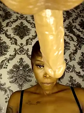 Snapshot of DickDiva1 chatting on February 18, 2025, 3:42 am DickDiva1 online show from February 18, 2025, 3:42 am