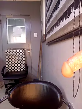 Snapshot of DickDiva1 chatting on March 15, 2025, 12:34 pm DickDiva1 online show from March 15, 2025, 12:34 pm