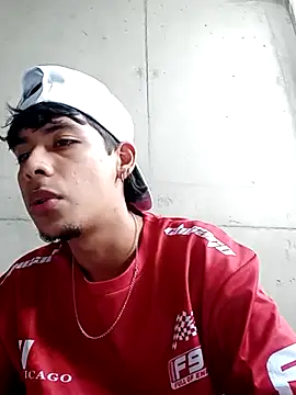 Elputas online show from October 13, 2025, 6:19 pm