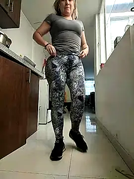 ELEKTRA-LUXURY online show from March 20, 2025, 3:36 pm