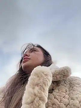 Holly Molii online show from January 17, 2025, 5:21 am