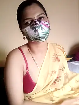 Snapshot of yourtamilcouple chatting on December 2, 2024, 9:13 am yourtamilcouple online show from December 2, 2024, 9:13 am