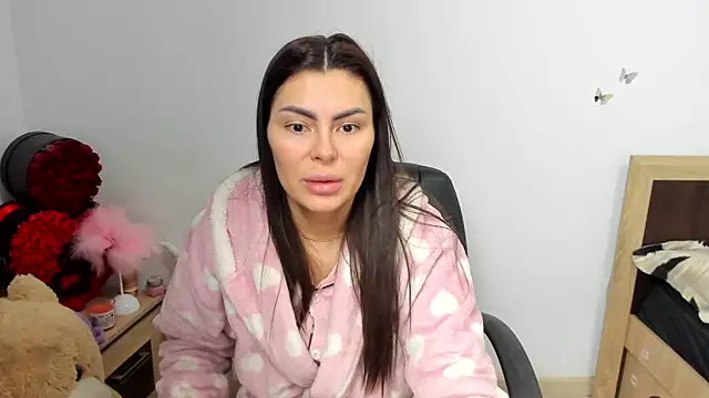 kilenyapatrice online show from March 23, 2026, 12:20 pm