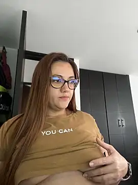 Snapshot of Shianrose chatting on February 26, 2025, 7:38 pm Shianrose online show from February 26, 2025, 7:38 pm