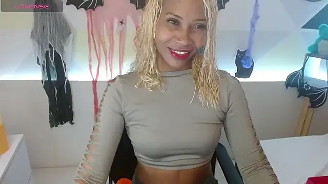 NatashaDormat online show from October 22, 2025, 1:55 pm
