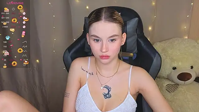 doll barbieee online show from September 9, 2025, 5:34 pm