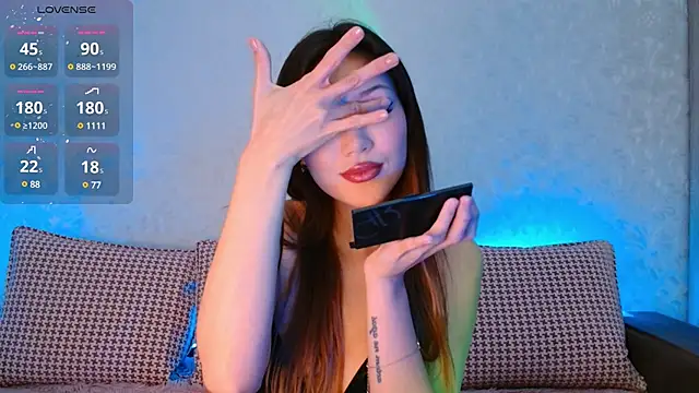 Snapshot of Min_Jee_ chatting on January 7, 2025, 8:13 am Min Jee  online show from January 7, 2025, 8:13 am