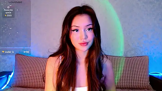 Snapshot of Min_Jee_ chatting on February 19, 2025, 5:38 am Min Jee  online show from February 19, 2025, 5:38 am