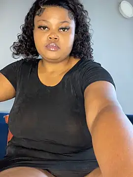 Curveysinaa online show from October 3, 2025, 9:06 am