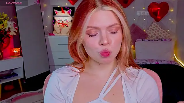 Red  Candy online show from February 17, 2026, 3:29 pm