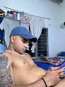 Snapshot of cJuan111 chatting on September 23, 2025, 4:48 am cJuan111 online show from September 23, 2025, 4:48 am