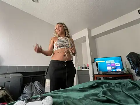 GoddessNih online show from March 19, 2025, 3:51 pm