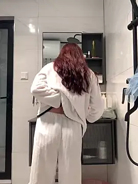 Aimeil online show from March 9, 2025, 4:55 pm