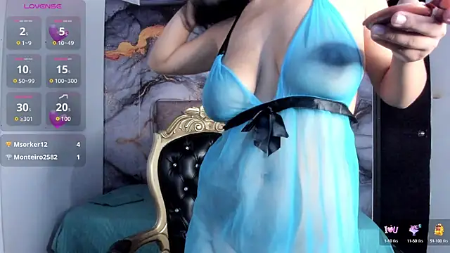 LuciaMoretti  online show from September 23, 2025, 12:19 pm