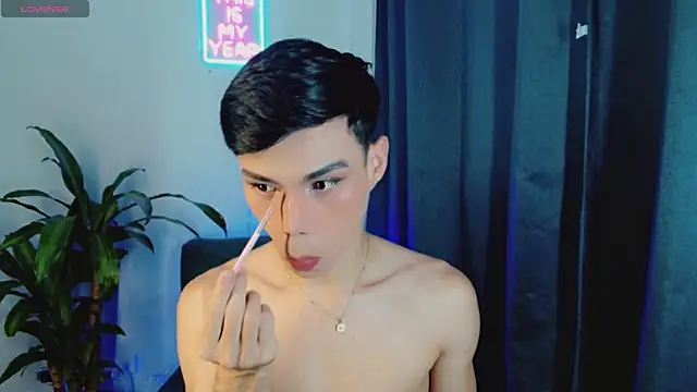 Snapshot of femboykeene chatting on May 4, 2026, 10:50 pm femboykeene online show from May 4, 2026, 10:50 pm