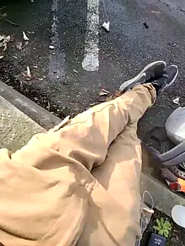 leloupblanc5304 online show from December 20, 2024, 1:11 pm