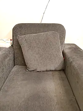 beby girLL online show from April 11, 2026, 7:24 am