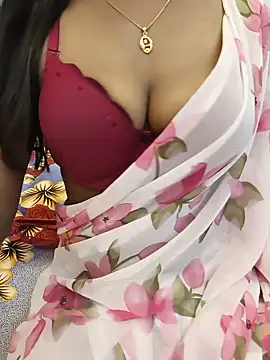 Snapshot of beby_girLL chatting on June 15, 2026, 5:53 am beby girLL online show from June 15, 2026, 5:53 am