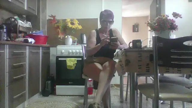 Snapshot of Ely_Elenita chatting on September 9, 2025, 9:20 am Ely Elenita online show from September 9, 2025, 9:20 am