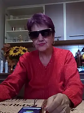 Snapshot of Ely_Elenita chatting on September 28, 2025, 8:52 am Ely Elenita online show from September 28, 2025, 8:52 am