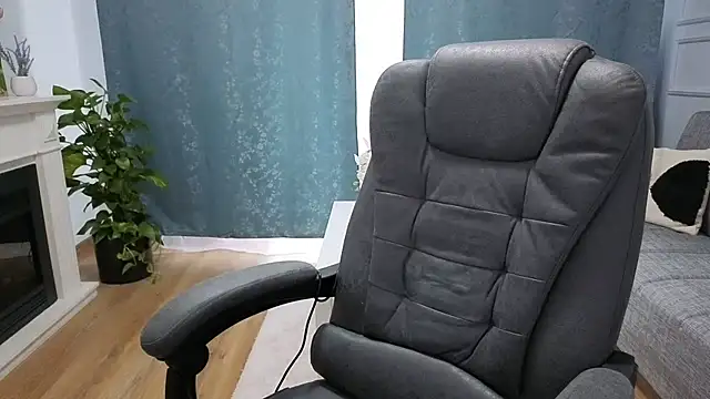 SukyGirl online show from March 12, 2026, 7:47 am