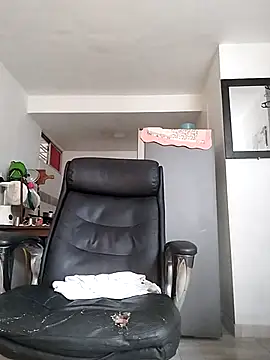 Snapshot of catatunboculion chatting on July 9, 2026, 11:25 am catatunboculion online show from July 9, 2026, 11:25 am