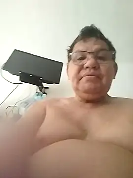 Snapshot of catatunboculion chatting on July 11, 2026, 11:02 am catatunboculion online show from July 11, 2026, 11:02 am