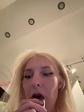 Snapshot of XMelissaX chatting on July 4, 2026, 8:48 pm XMelissaX online show from July 4, 2026, 8:48 pm