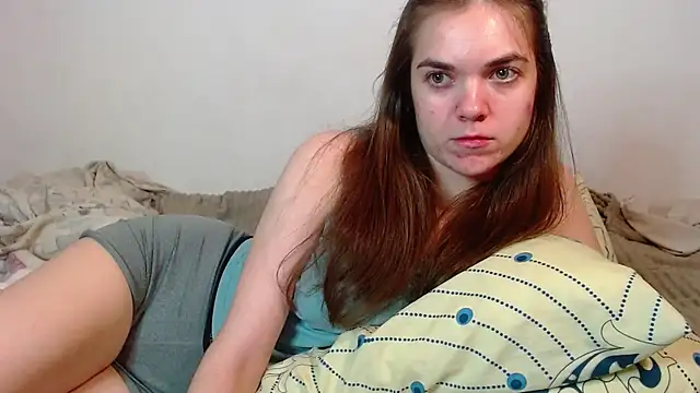 SallyMkn online show from November 23, 2025, 2:39 pm