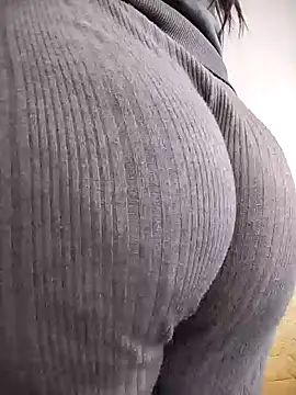 Snapshot of Dalou3a69 chatting on January 26, 2025, 1:04 pm Dalou3a69 online show from January 26, 2025, 1:04 pm