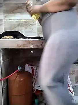 Snapshot of Dalou3a69 chatting on February 4, 2025, 5:01 pm Dalou3a69 online show from February 4, 2025, 5:01 pm