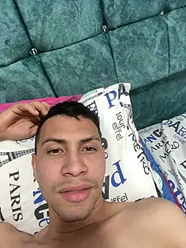 muchaelw3st4r8fuiz online show from January 5, 2025, 11:22 pm