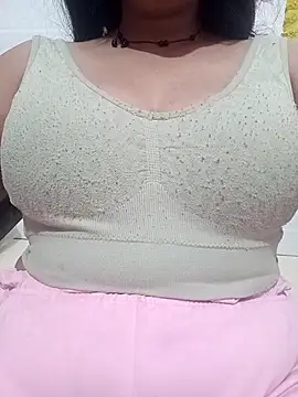 cute-mahek online show from March 12, 2026, 6:58 pm