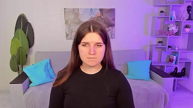 Snapshot of BonneyLove chatting on January 13, 2026, 9:53 pm BonneyLove online show from January 13, 2026, 9:53 pm