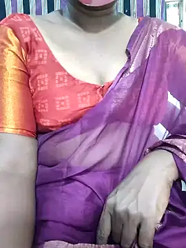 Snapshot of Indiandolly23 chatting on March 13, 2025, 5:39 pm Indiandolly23 online show from March 13, 2025, 5:39 pm