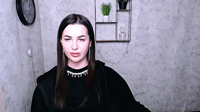 DivaKaily  online show from December 2, 2024, 8:33 pm