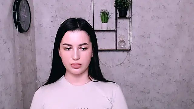 DivaKaily  online show from January 17, 2025, 8:24 am