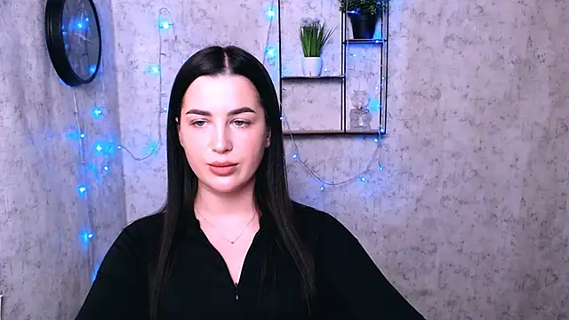 DivaKaily  online show from February 4, 2025, 9:28 am