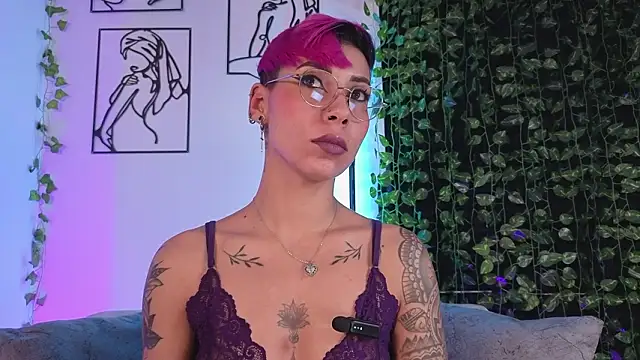 MiaMorgan  online show from February 12, 2026, 2:01 pm