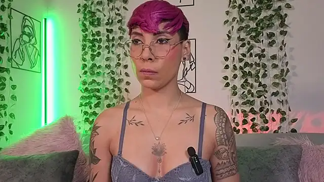 MiaMorgan  online show from March 18, 2026, 1:47 pm