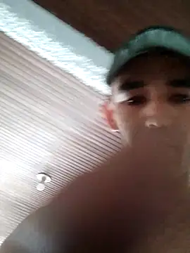 Snapshot of camilo31 chatting on October 7, 2025, 6:27 pm camilo31 online show from October 7, 2025, 6:27 pm