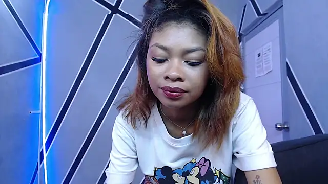 Perla prg online show from January 9, 2025, 7:50 pm